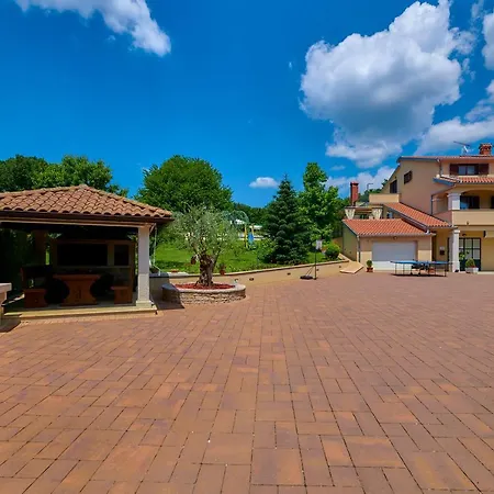 Holiday House Mikela, - Pazin Heki