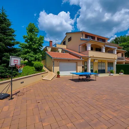 Holiday House Mikela, - Pazin