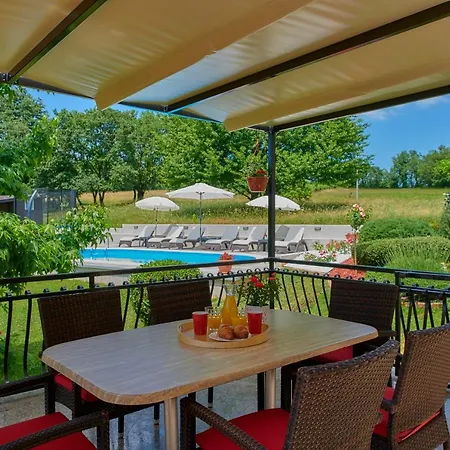וילה Holiday House Mikela, - Pazin
