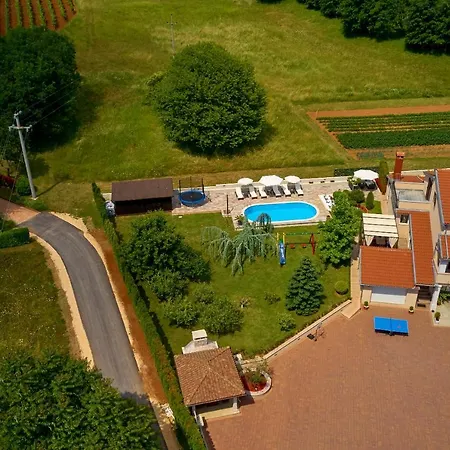וילה Holiday House Mikela, - Pazin *