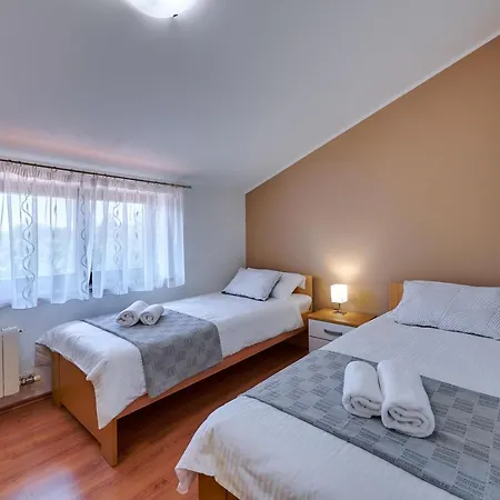 וילה Holiday House Mikela, - Pazin