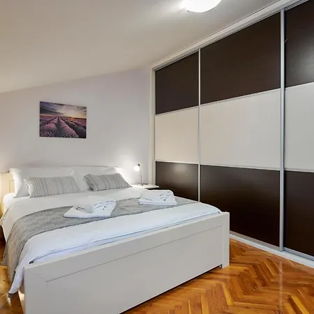 Holiday House Mikela, - Pazin *