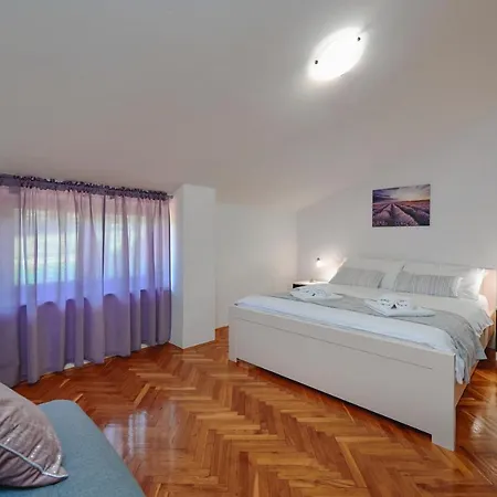 Holiday House Mikela, - Pazin וילה